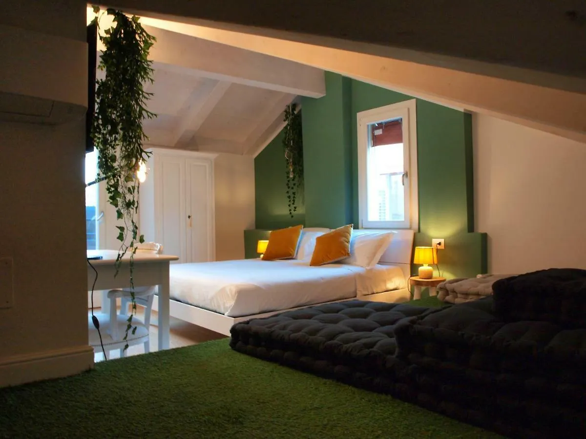 Cosmopolitan Central Rooms Bologna Guest house