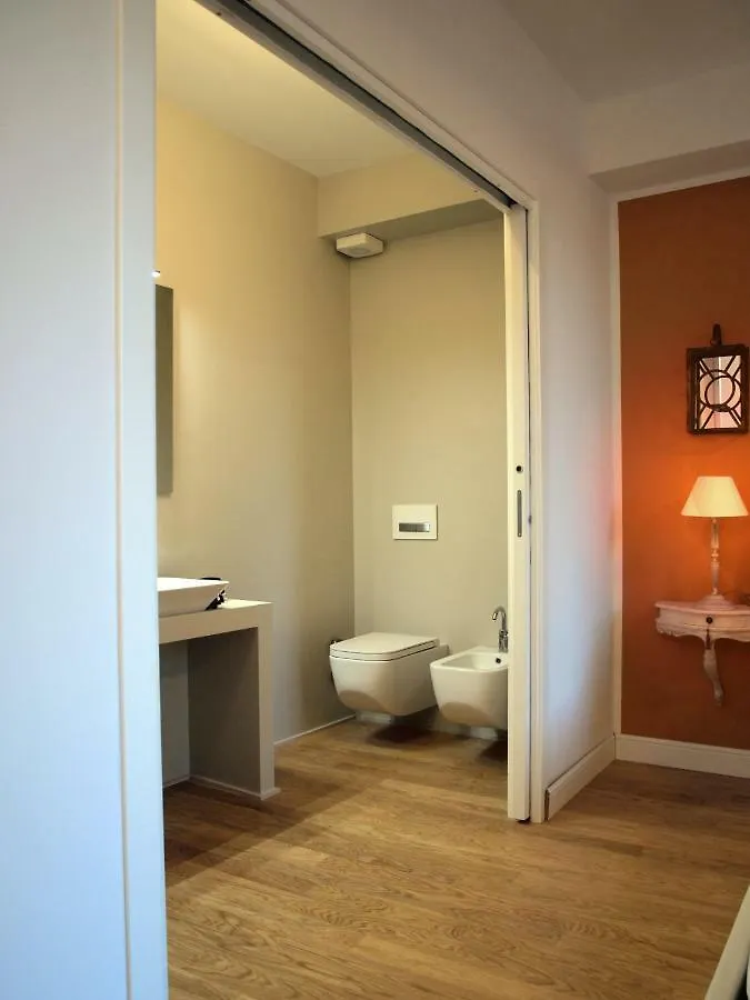 Cosmopolitan Central Rooms Bologna Vendégház